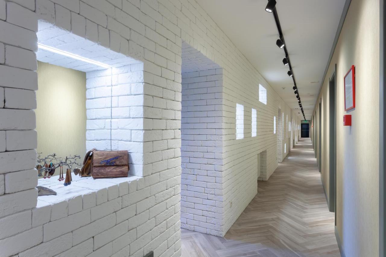 Hotel Old Wall ティビリシ エクステリア 写真